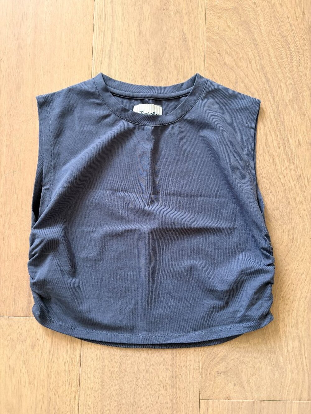 Never worn Kiwalla cropped muscle top - grey